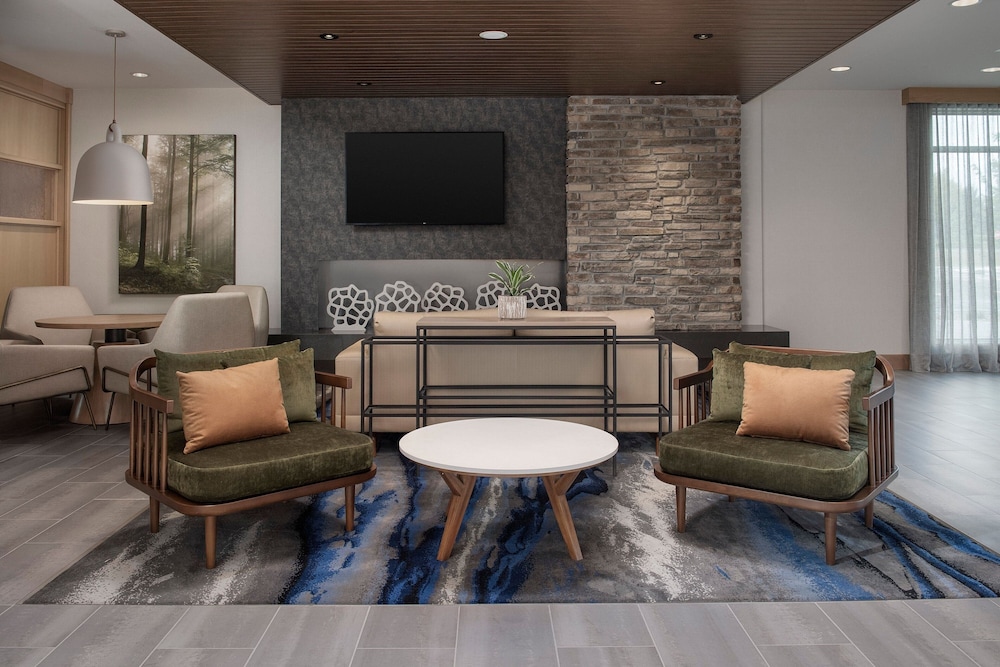 Fairfield Inn & Suites by Marriott Boise West 31/33