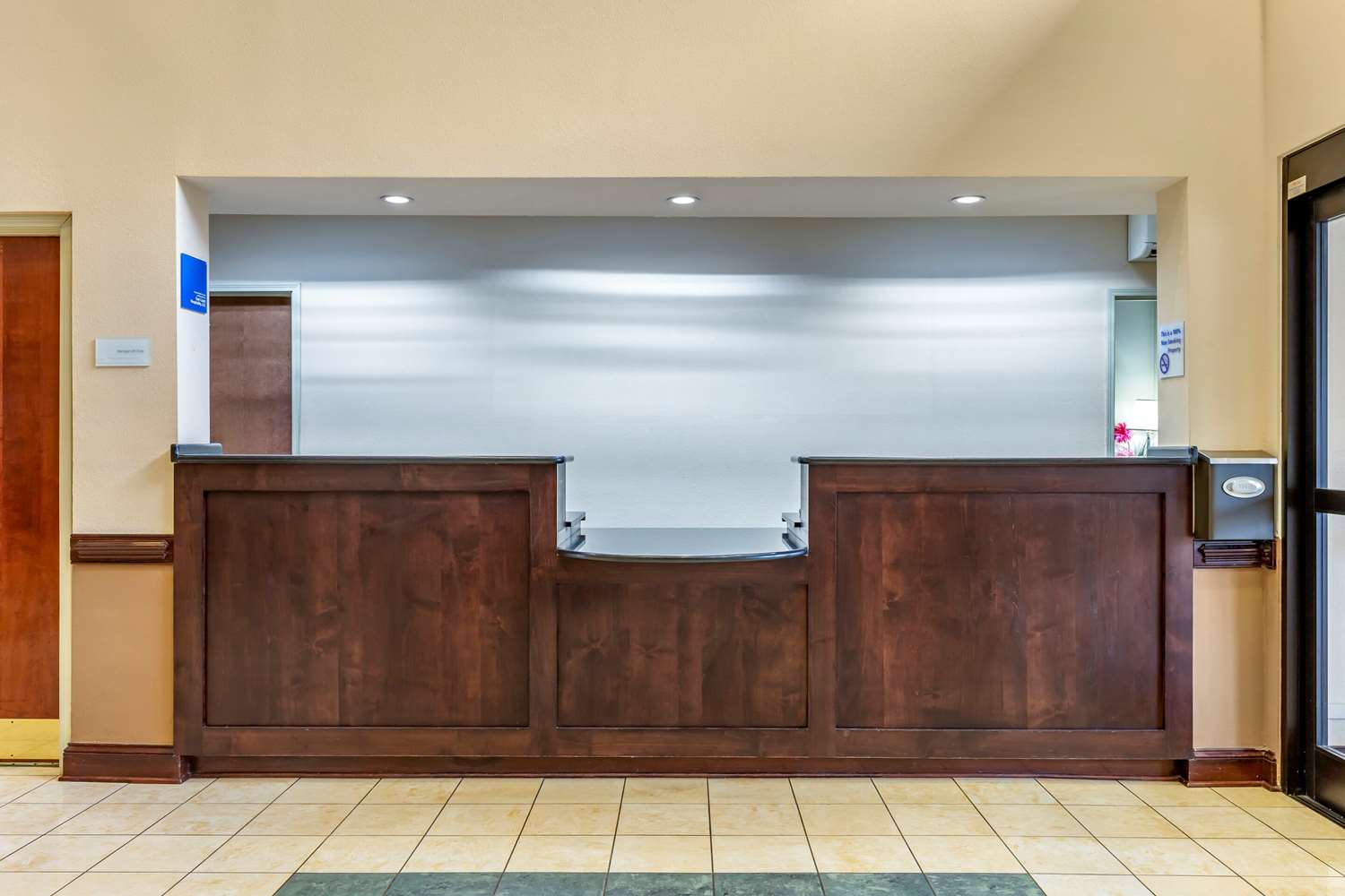 Comfort Inn & Suites Asheboro East 2/20