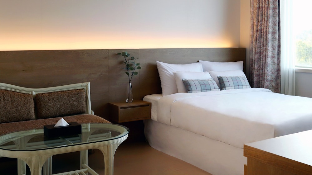 Deluxe, Suite, Double Bed, Pool Access