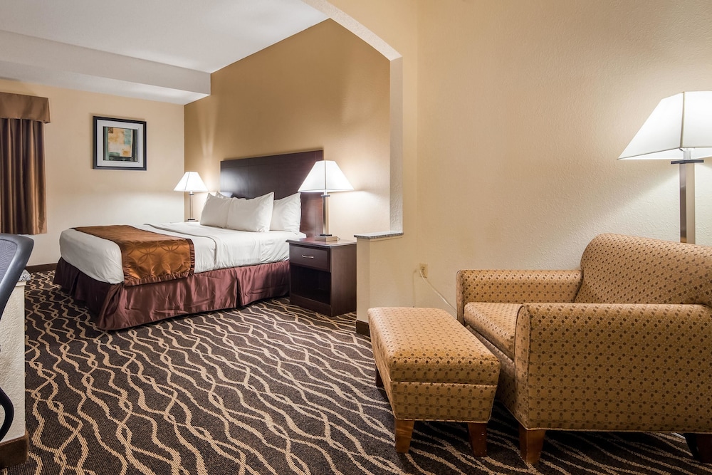 Quality Inn and Suites Southport 19/36