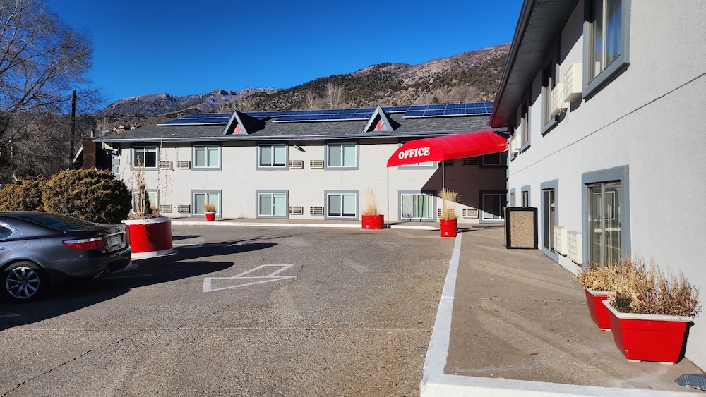 Affordable Inns 33/52