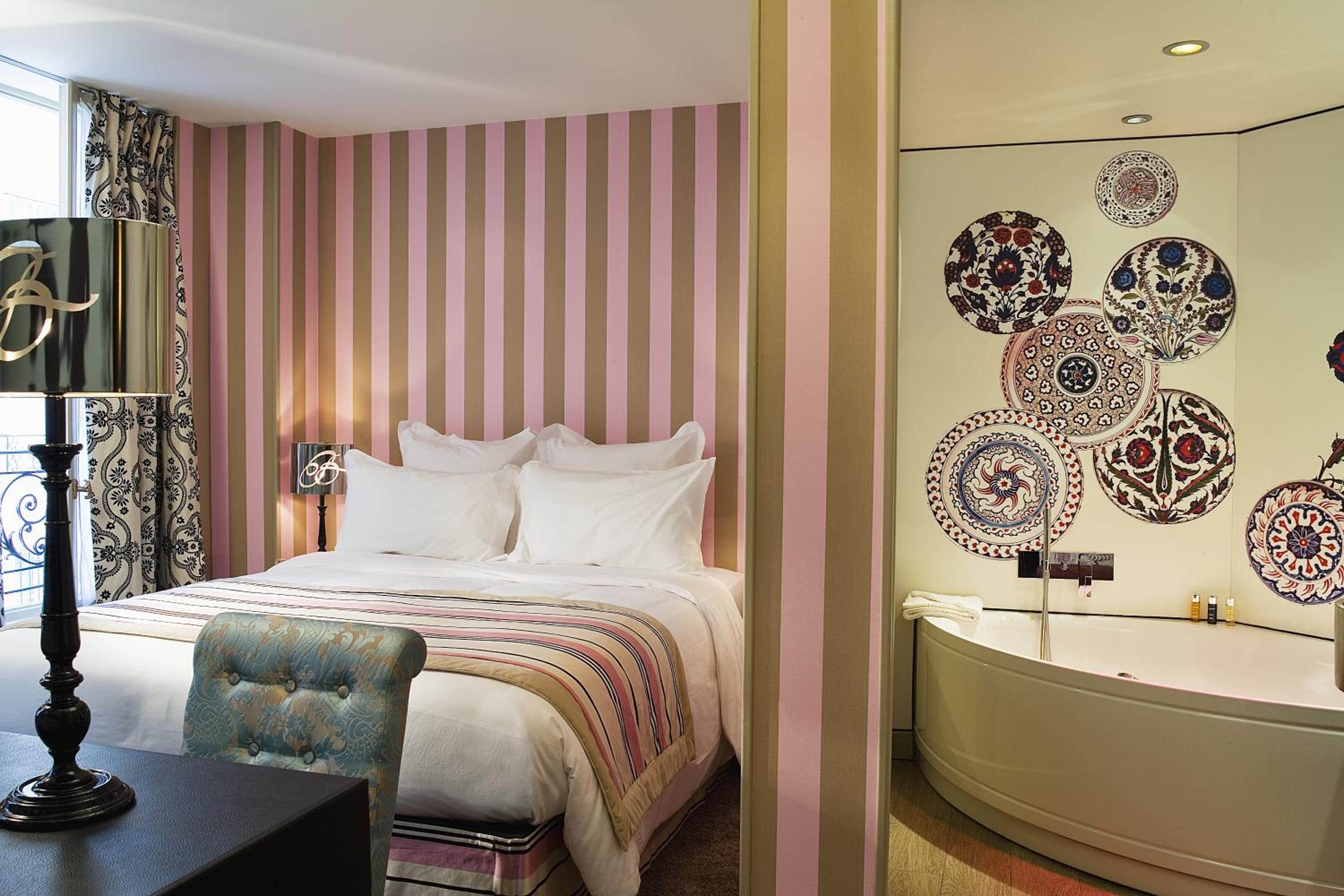 Discovery, Queen Bed، Hotel Le Bellechasse Saint Germain 4/5