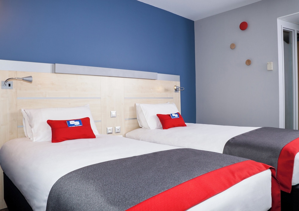 Standard, Twin Beds