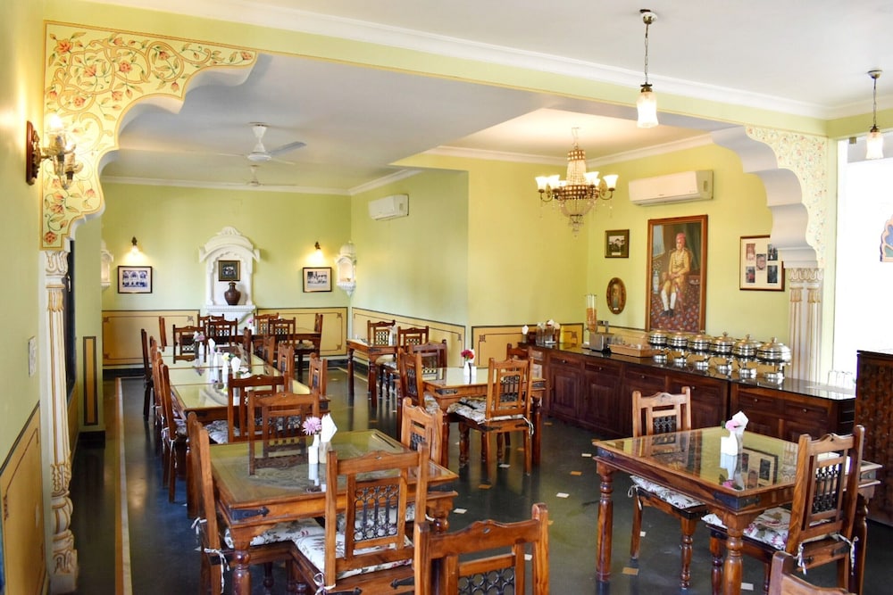 Rajasthan Palace Hotel 37/50