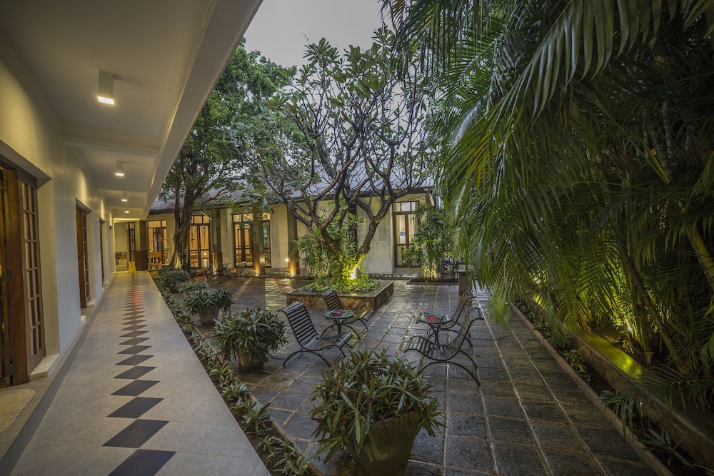 Kithala Resort in TISSAMAHARAMA
