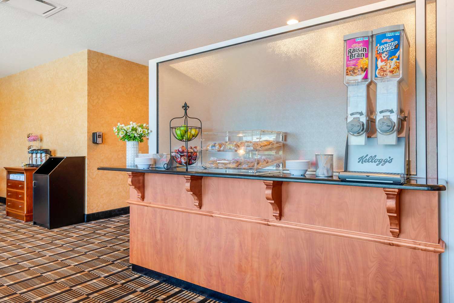Clarion Inn Ormond Beach at Destination Daytona 3/15