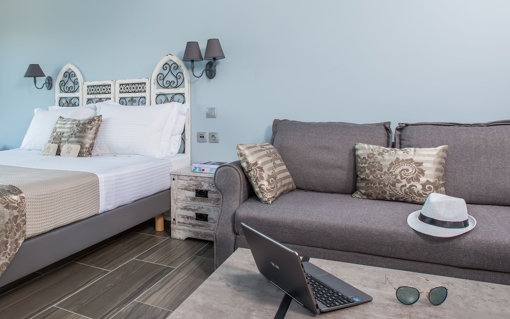 Mirabilia Boutique Hotel 65/86