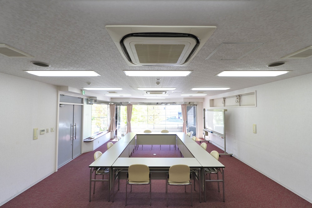 COURT HOTEL NIIGATA 54/66
