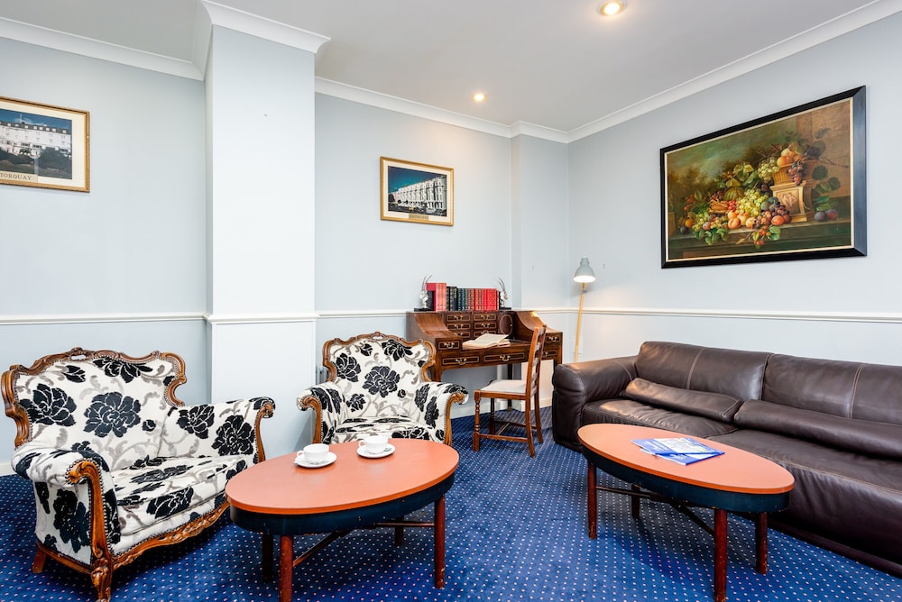 Imperial Hotel 30/47
