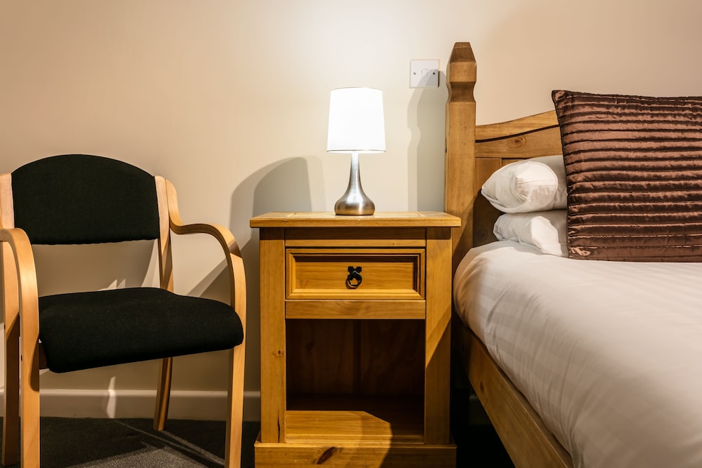 Roydon Marina Village Hotel 25/49