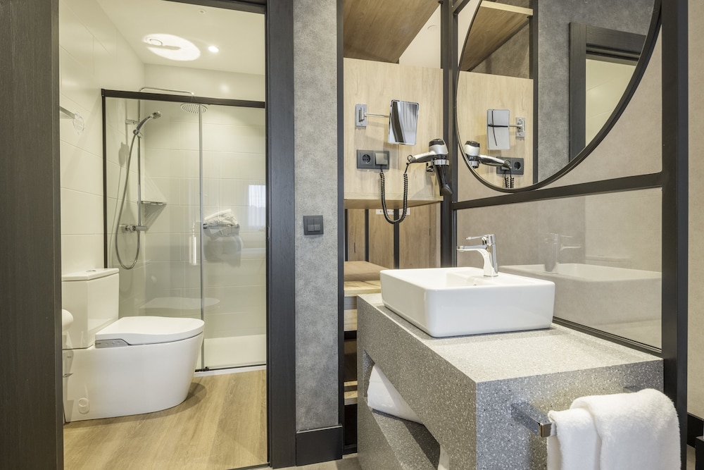 Hotel Ilunion San Mames 56/66