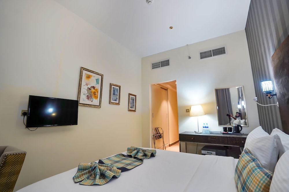 MRA Hotel
