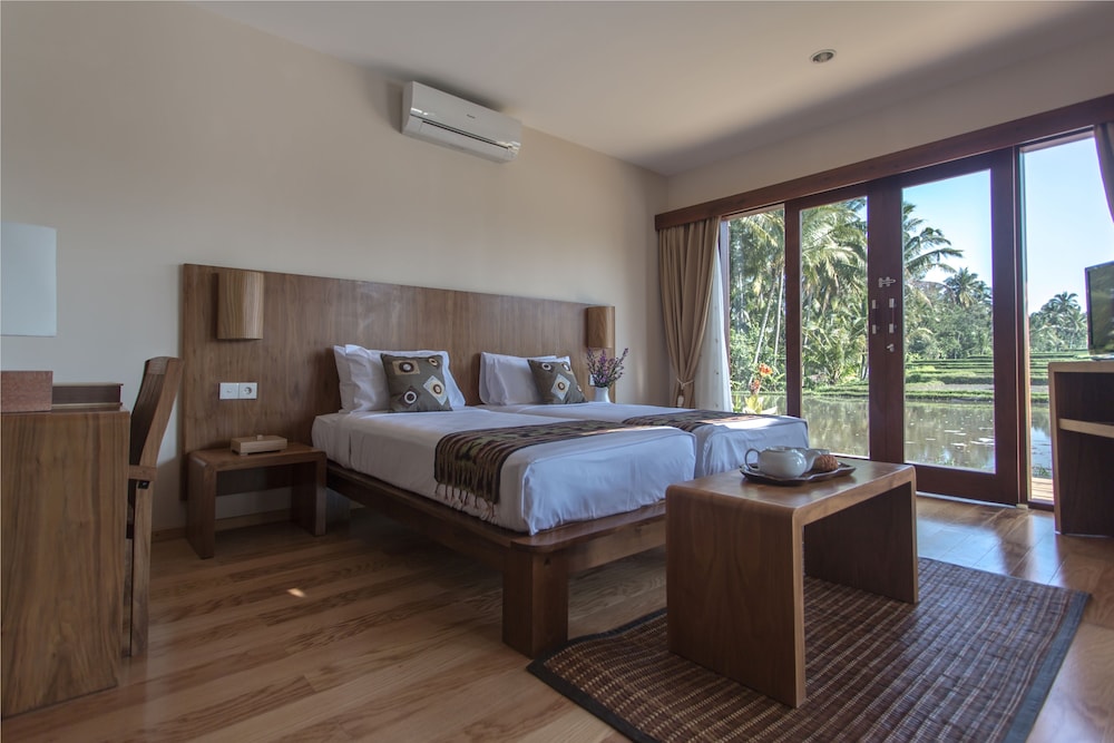 Manyi Village 16/64