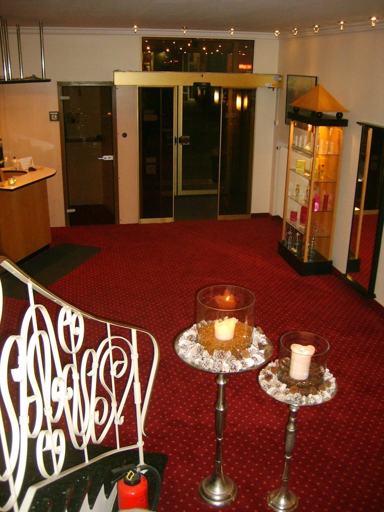 City Hotel Deutsches Haus 31/43
