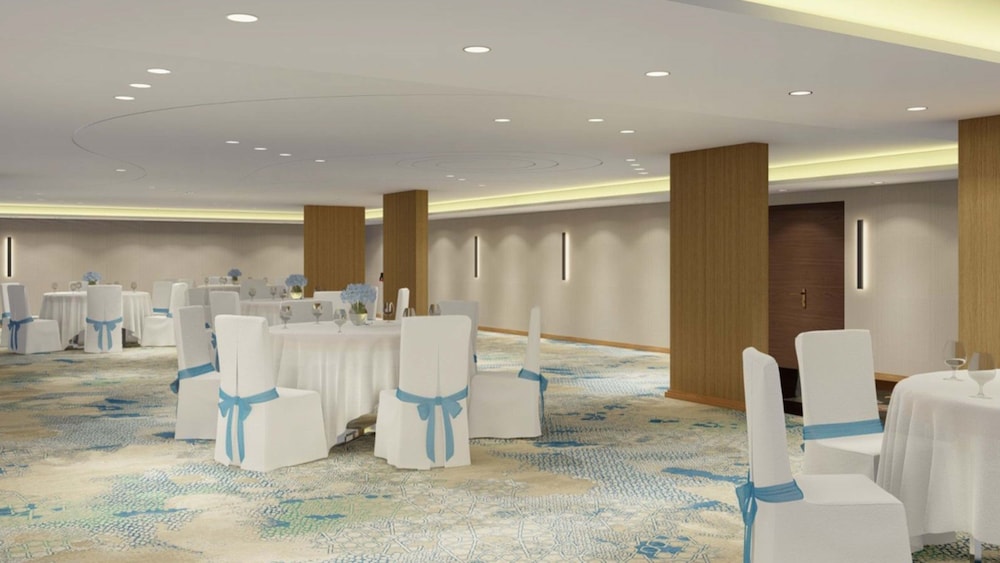Holiday Inn Jeddah Corniche 49/52