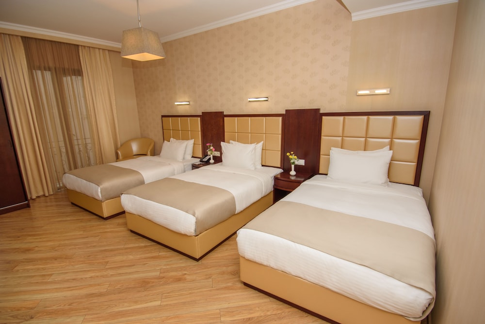 KMM Hotel Tbilisi 20/65