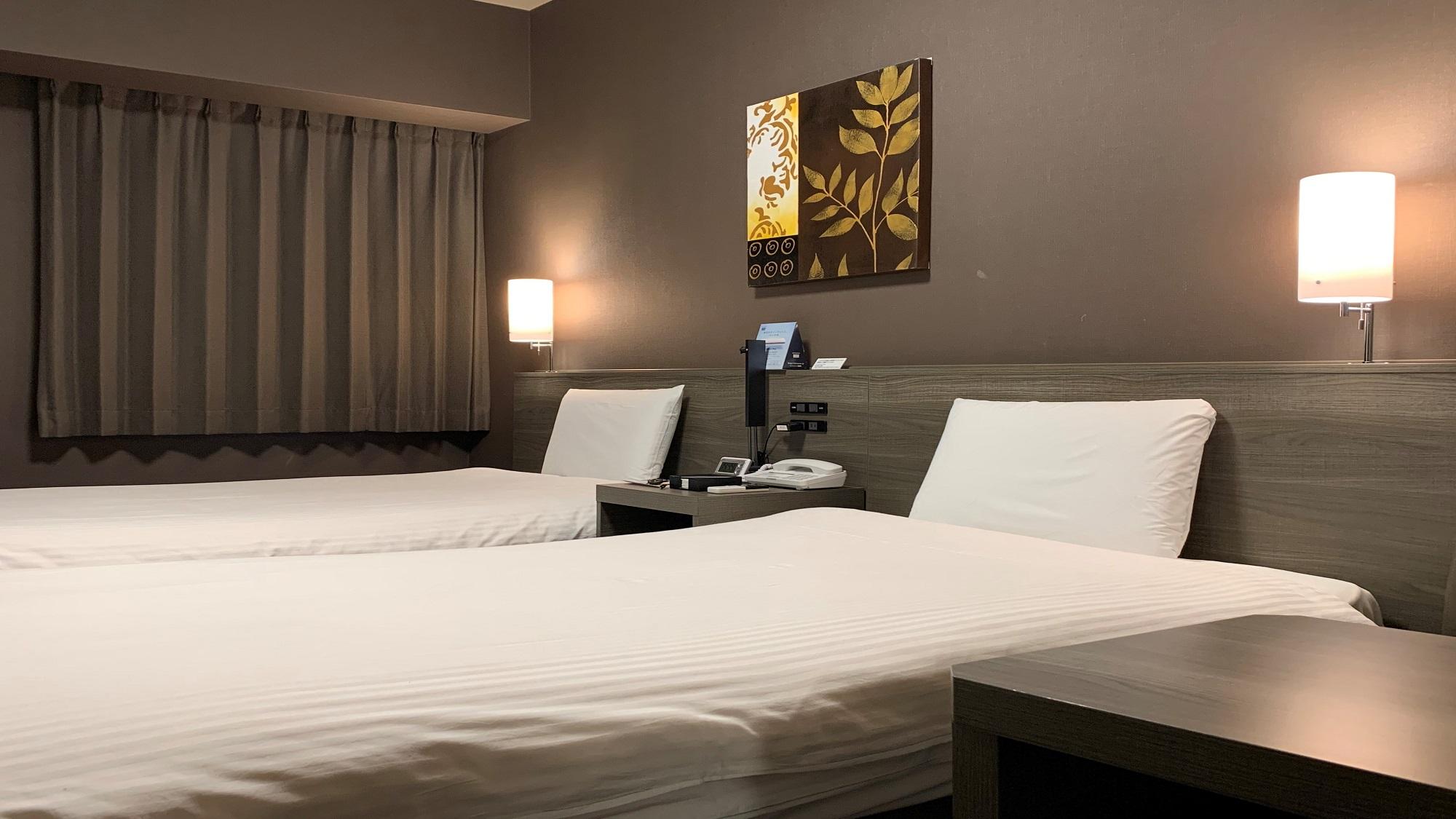 Standard, Twin Beds