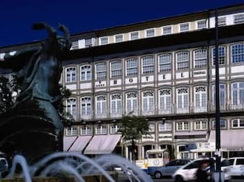 Hotel Toural 4/65