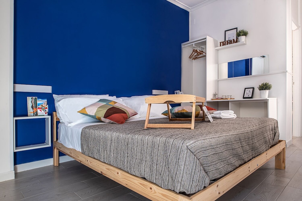 Room, Double Bed, Lateral Side Sea View