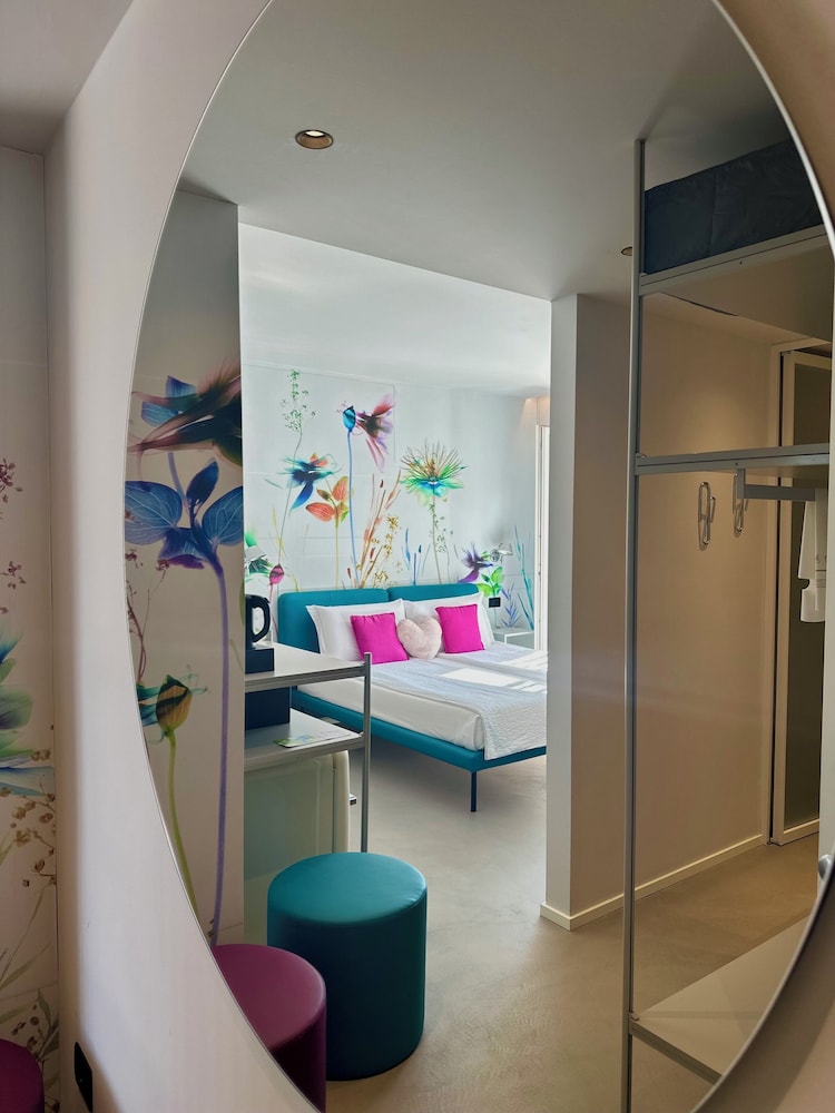 Hotel Meridiana 75/76