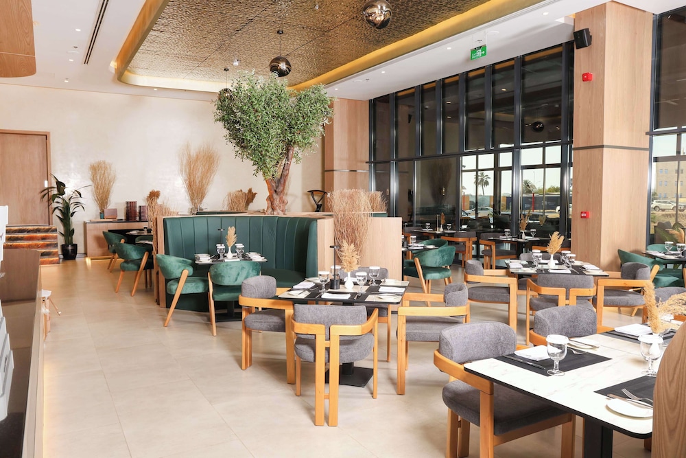Park Inn by Radisson Muscat 33/50