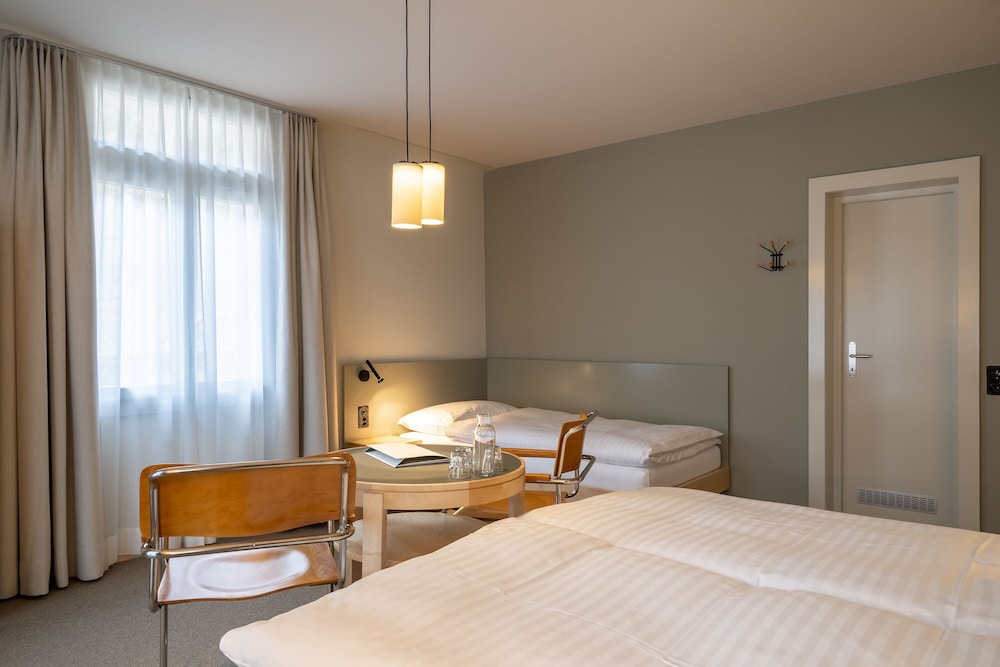 Room, Triple, 1 Queen and 1 Single Bed, Forest View, Balcony