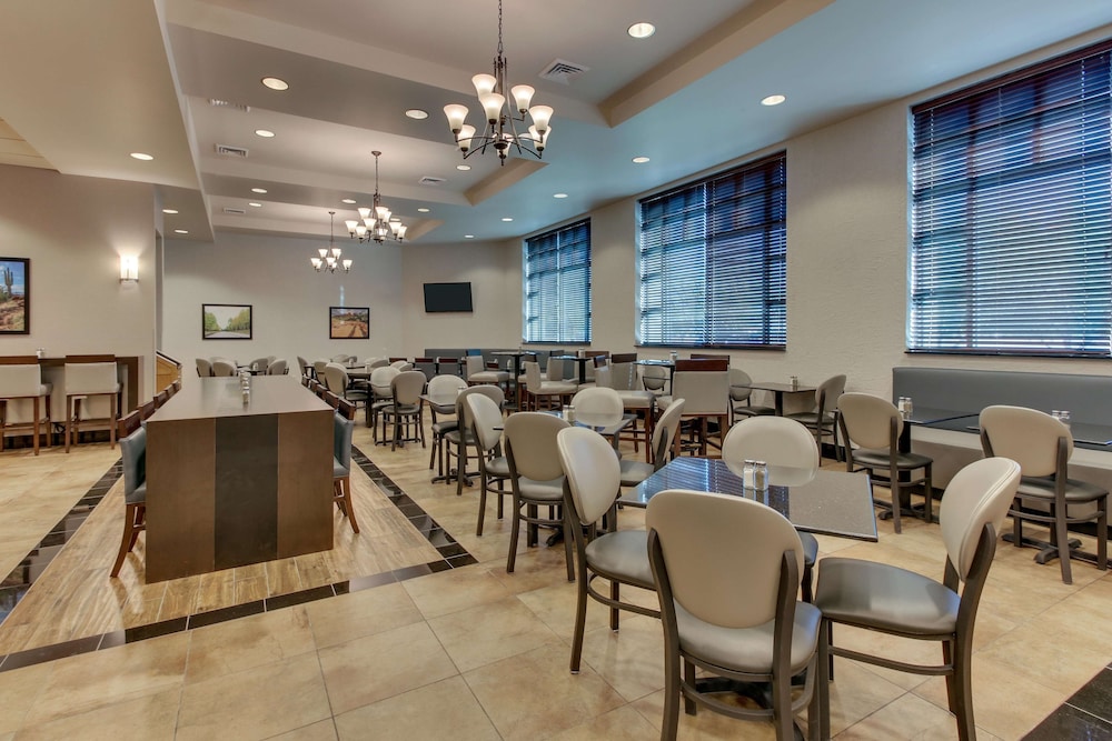 Drury Inn and Suites Phoenix Happy Valley 37/50