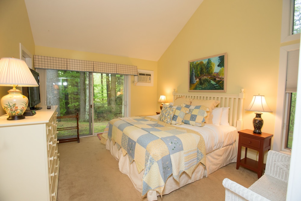 Topnotch Resort Spa 63/79