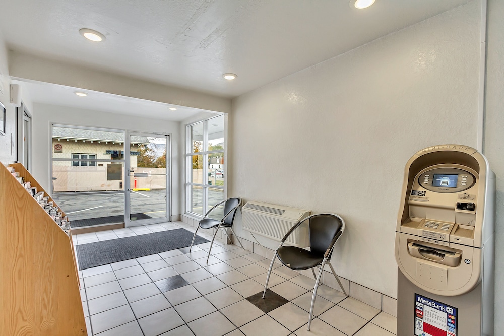 Motel6 Ogden, UT- Downtown 43/64