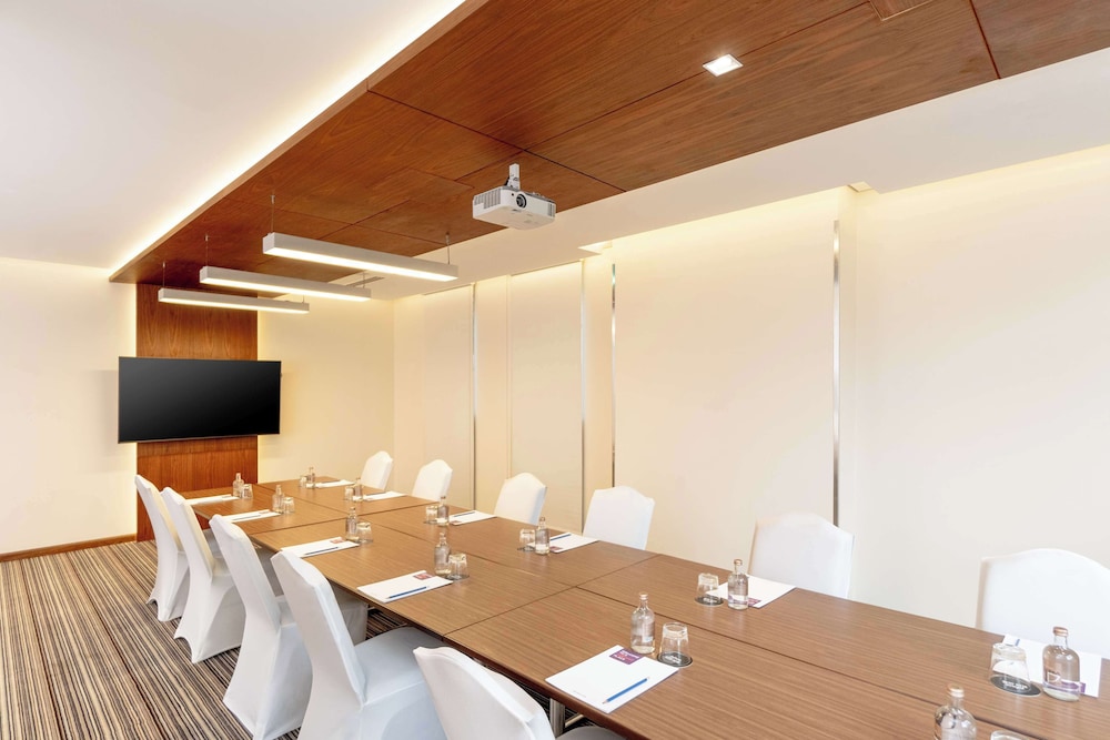 Hyatt Place Dubai Wasl District 36/50