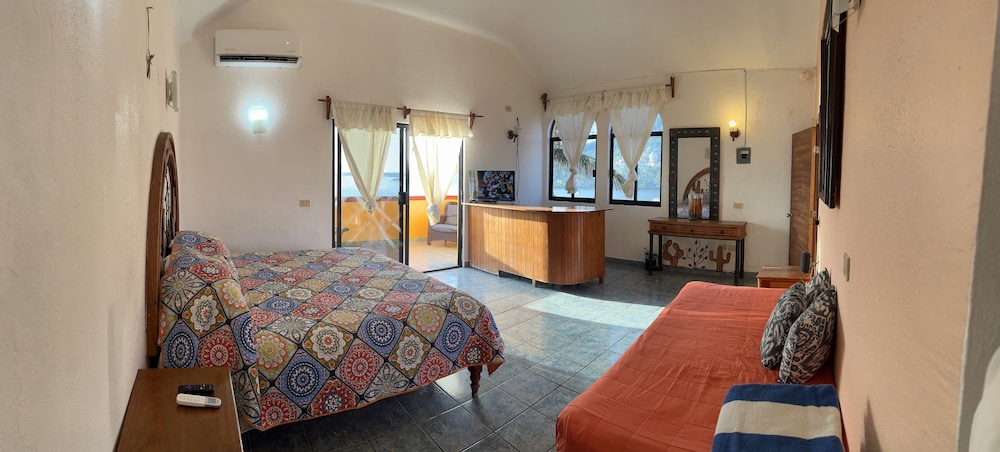 Hotel Joya del Mar 42/59