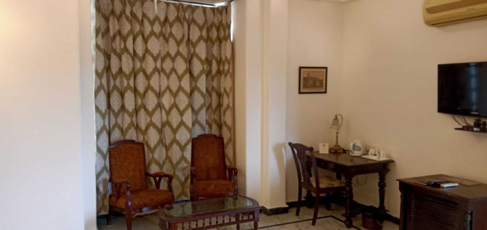 Khandwa Haveli 6/38