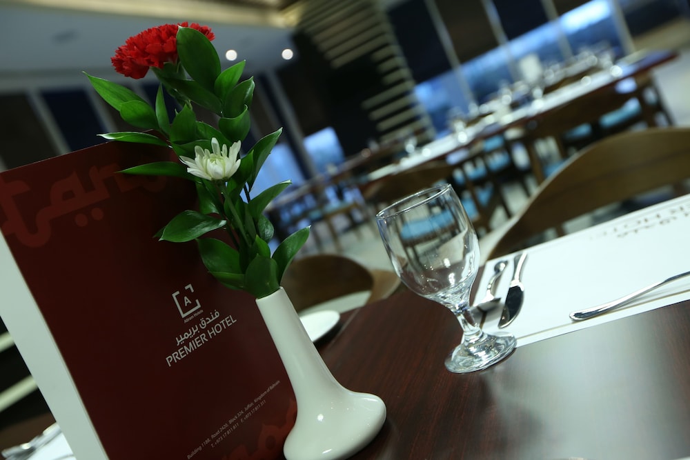 Premier Hotel 34/42