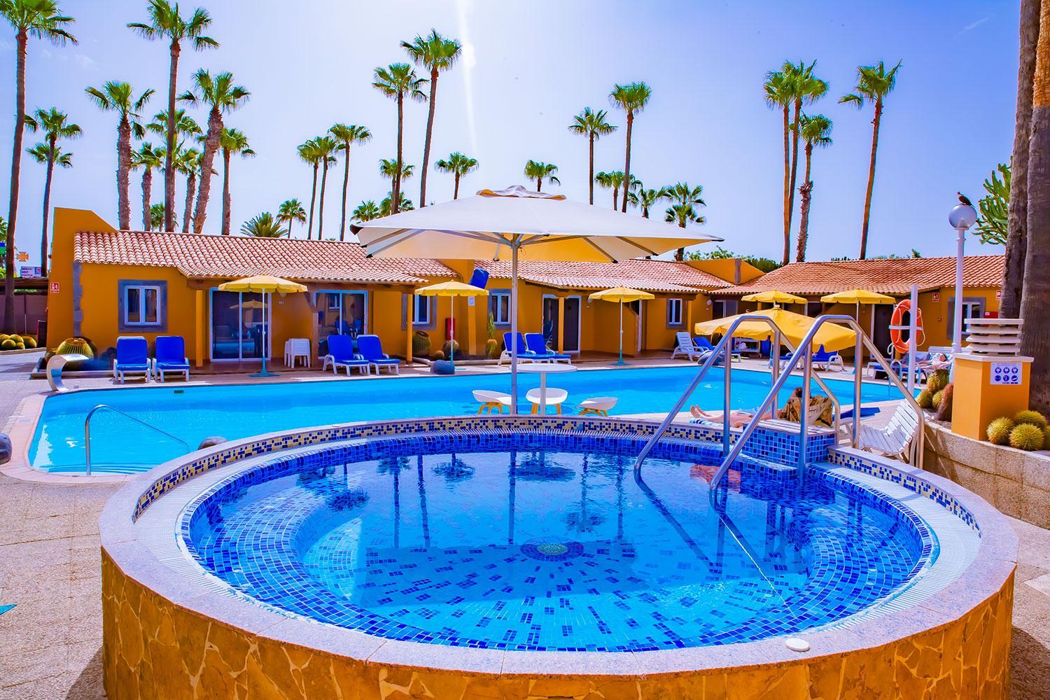 Los Almendros - Adults Only 36/37
