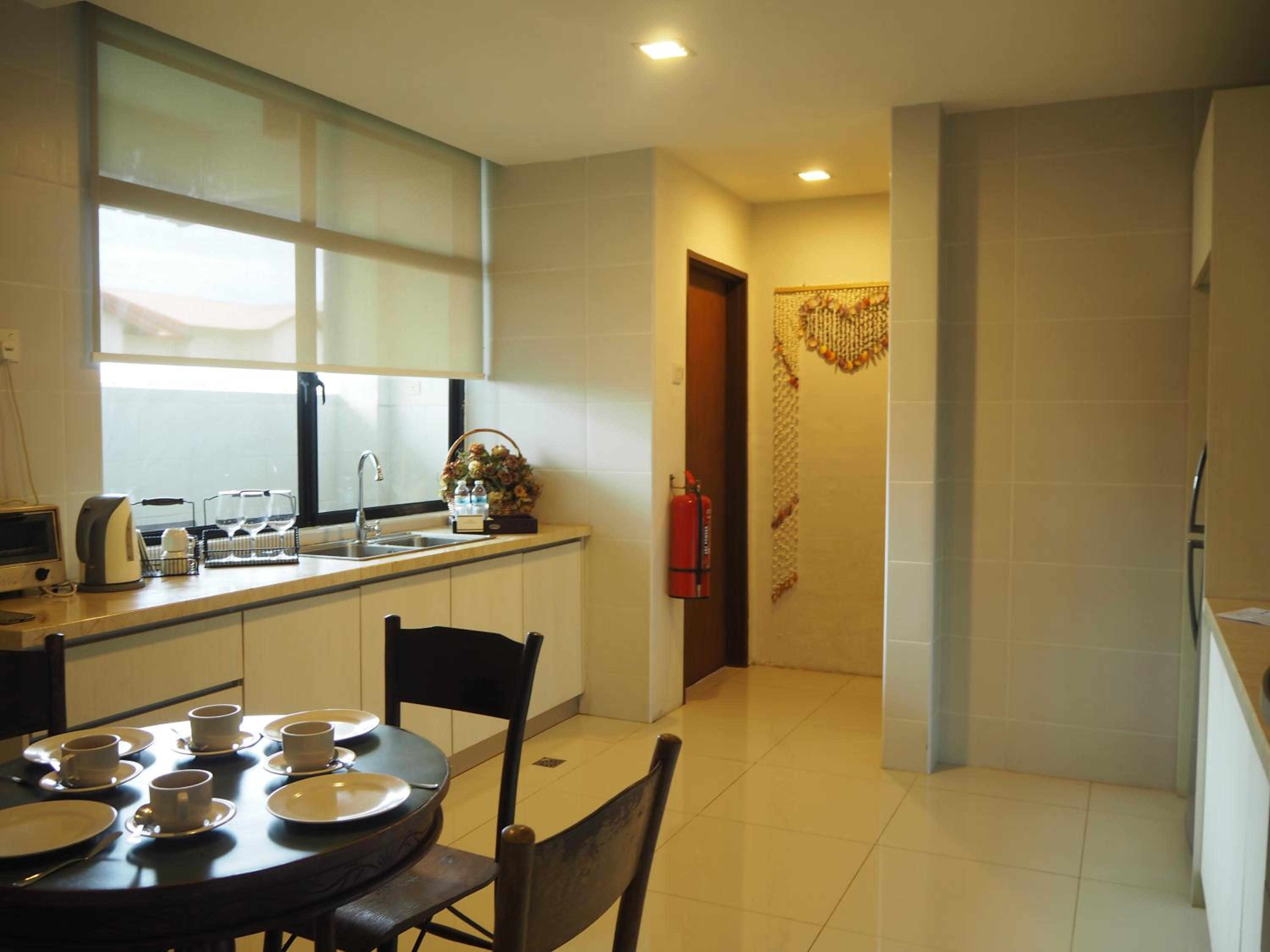 Samsuria Beach Resort & Residence 43/52
