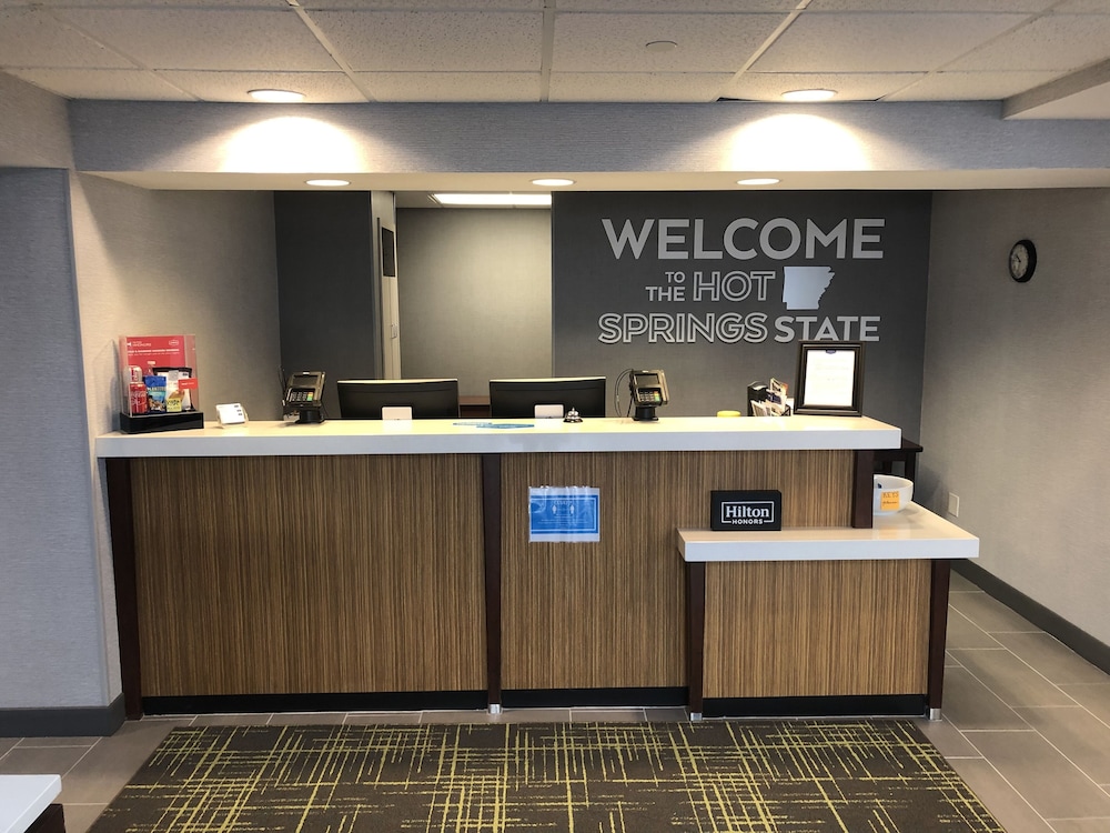 Hampton Inn Bentonville-Rogers 8/50