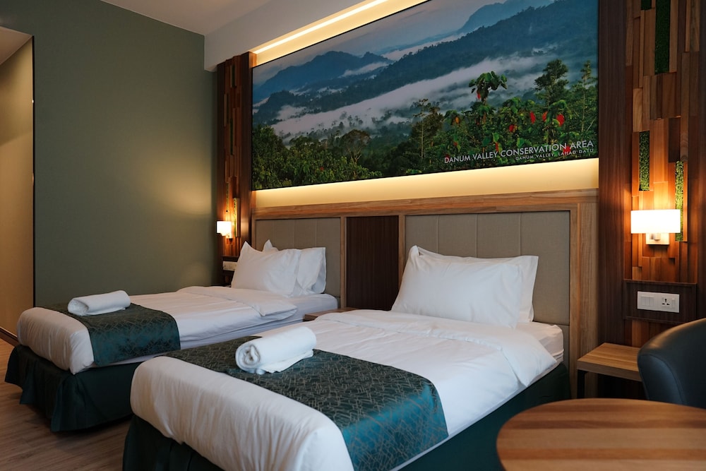 Hotel 17 23/65