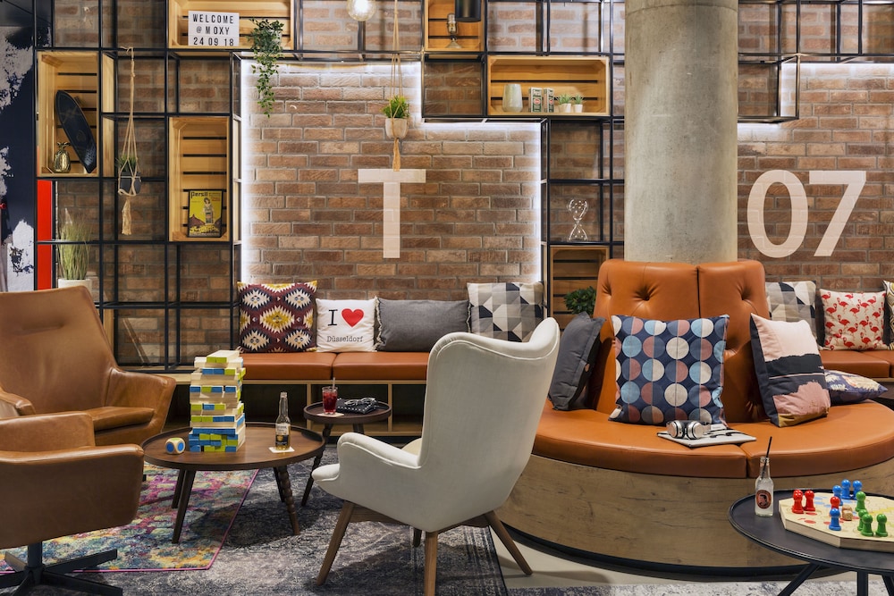 MOXY DUESSELDORF SOUTH 42/52