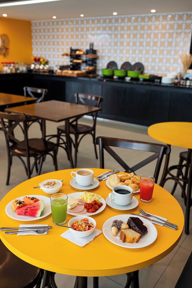 Ibis Styles Belem Nazare 45/63
