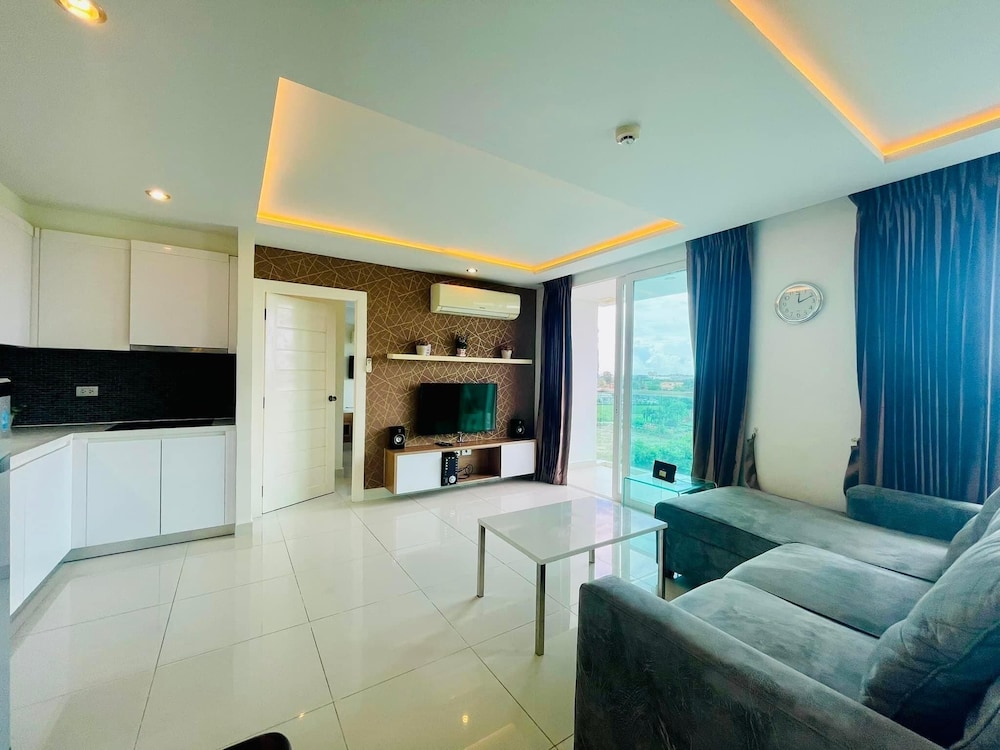 Amazon Residence By Pattaya Sunny Rentals 11/50