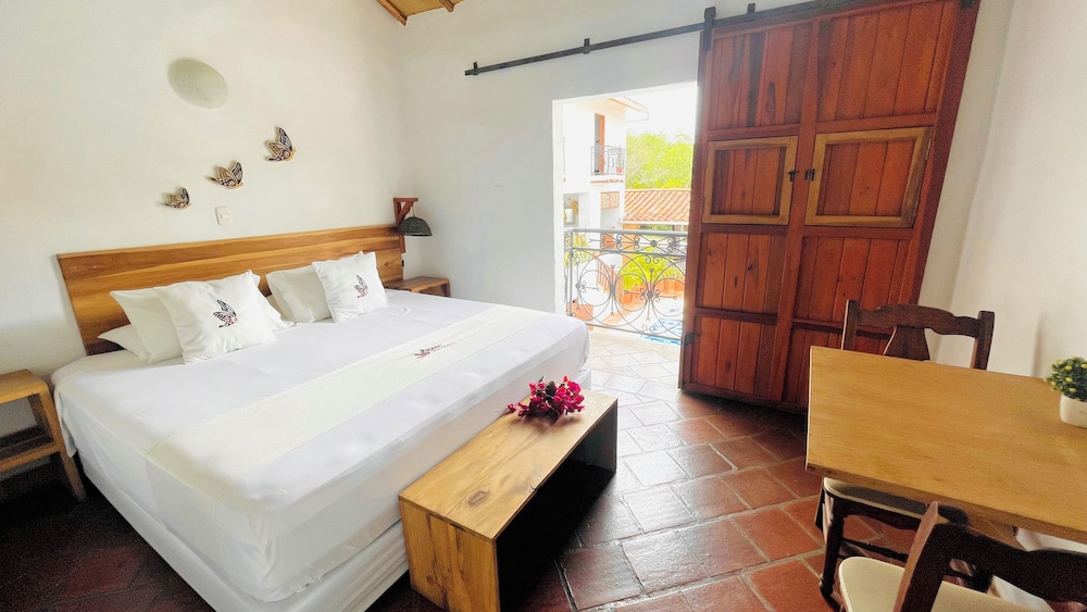 SUPERIOR, DOUBLE BED