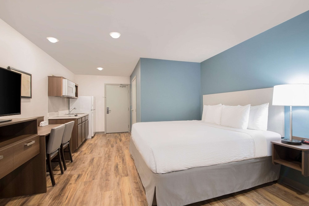 WoodSpring Suites Savannah Pooler 15/28