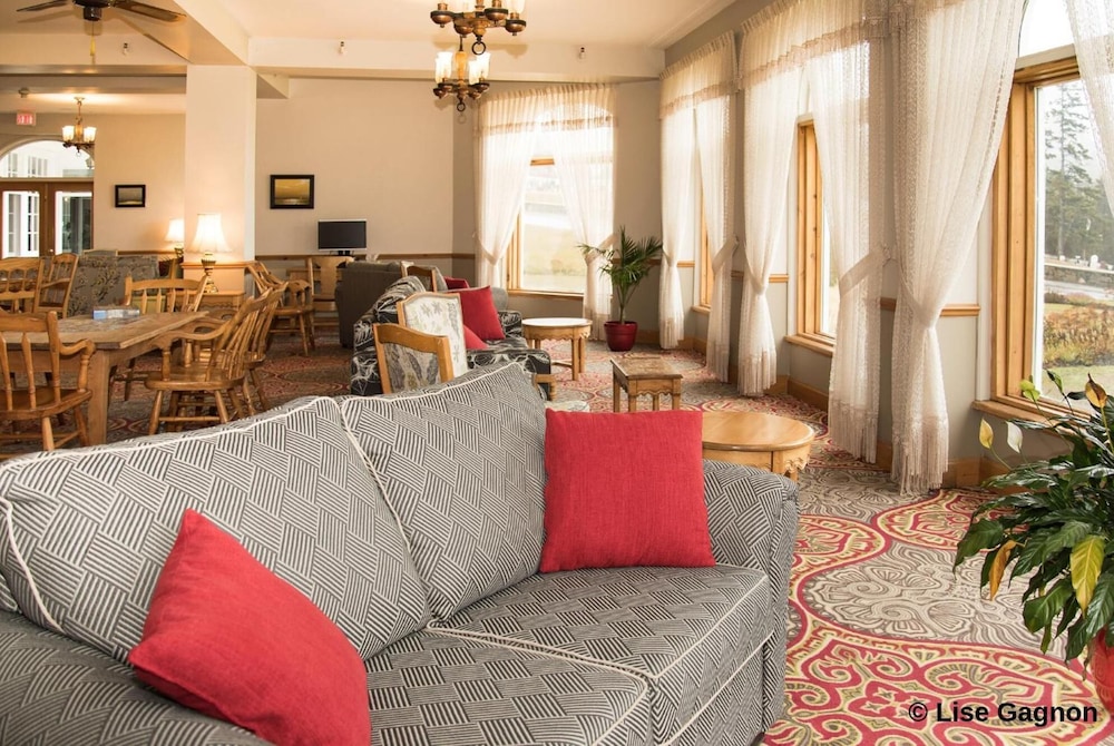 Tadoussac Hotel Seasonal Hotel 36/72