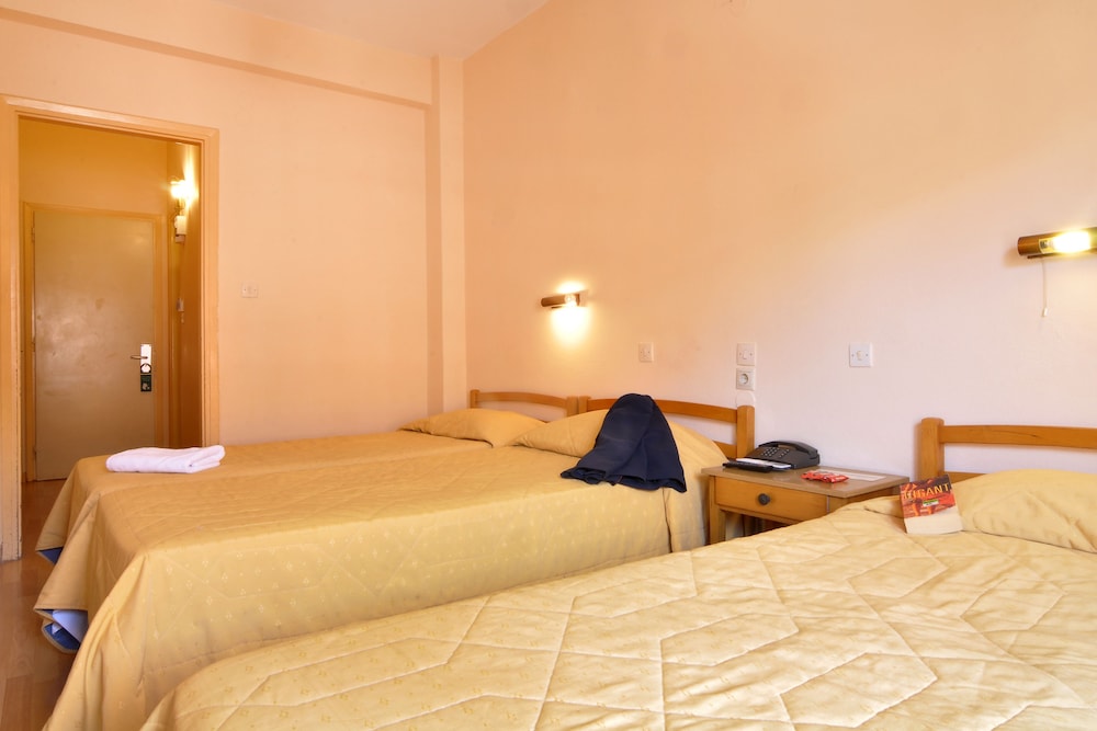 Atlantis Hotel 17/33