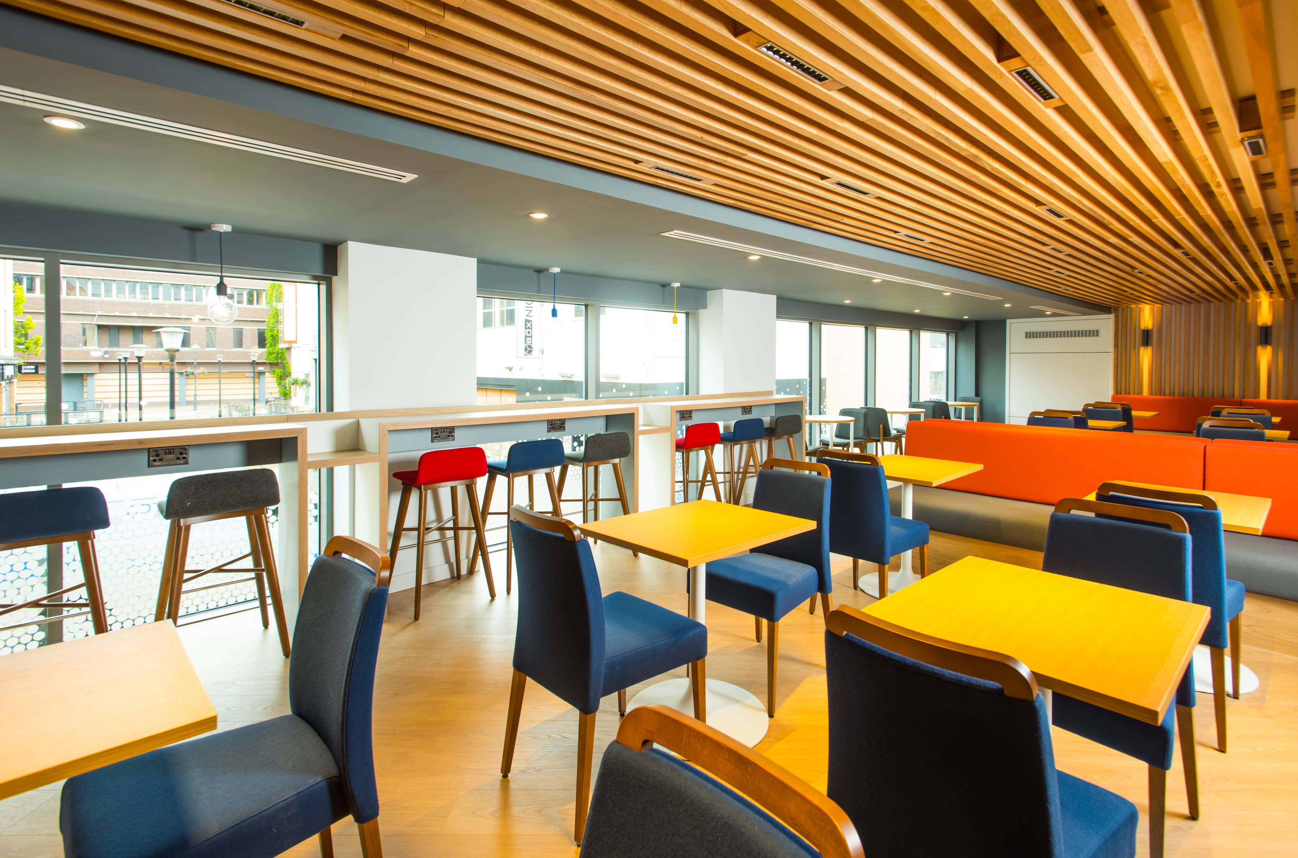 Holiday Inn Express SWINDON CITY CENTRE 6/13