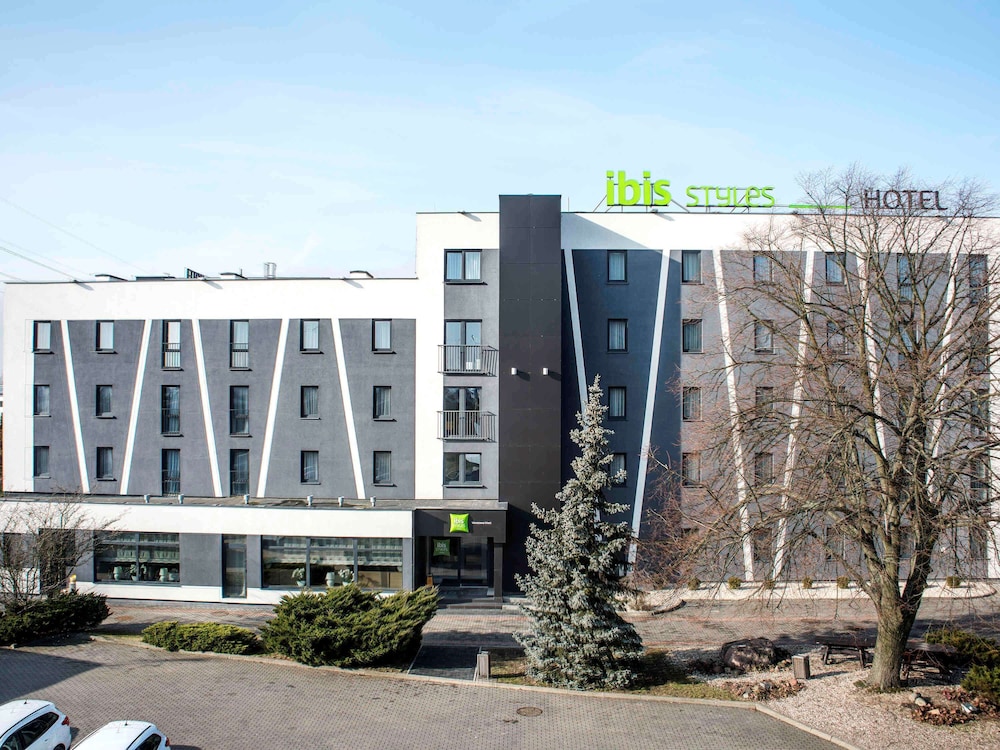 ibis Styles Warszawa West photo1