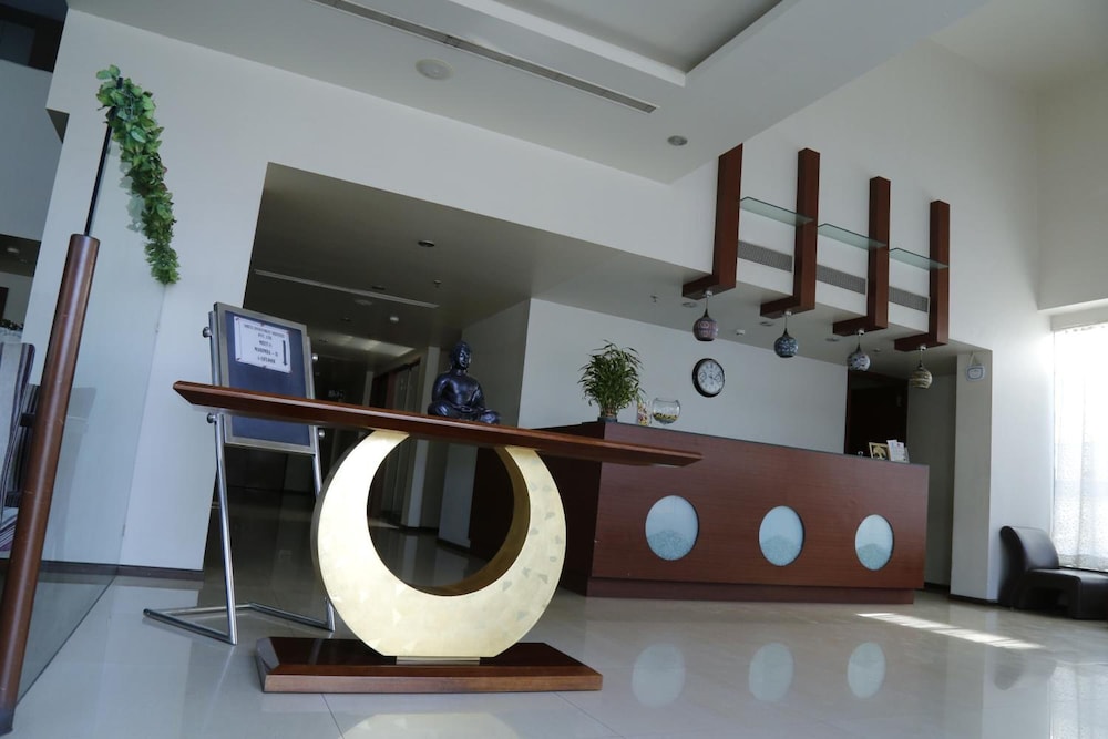 KEYS HOTEL, THE AURES 10/50