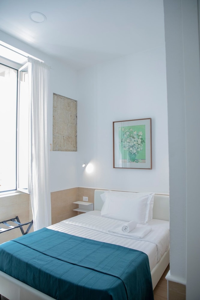 BASIC, DOUBLE BED