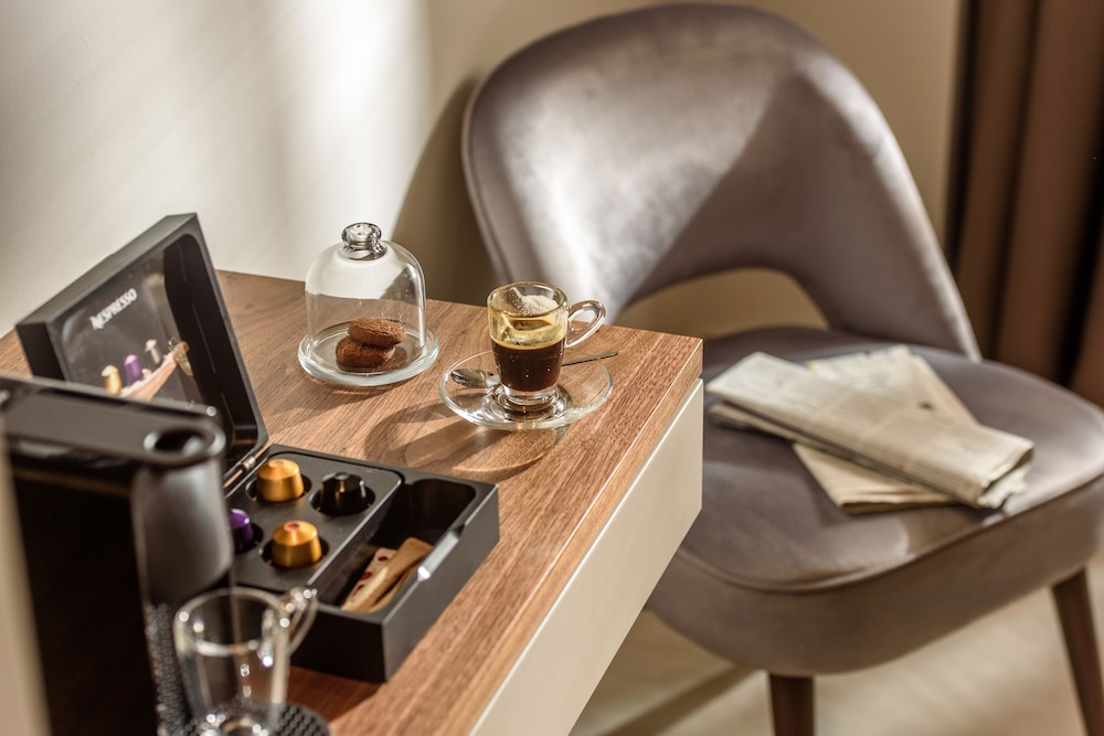 Dom Boutique Hotel 52/64