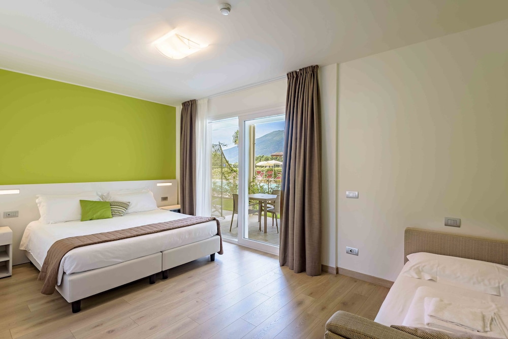 Hotel Vischi 16/50